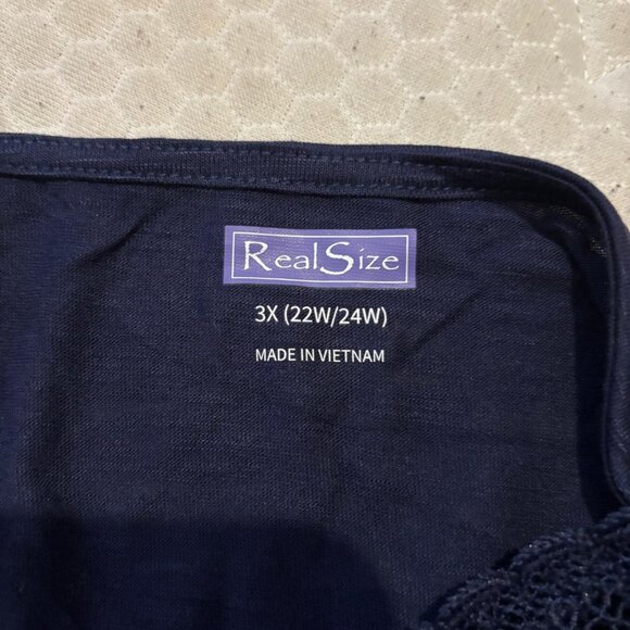 RealSize Women's Plus Lace V-Neck Tee with Short Sleeves Size 3x(22W24W) - Picture 5 of 5